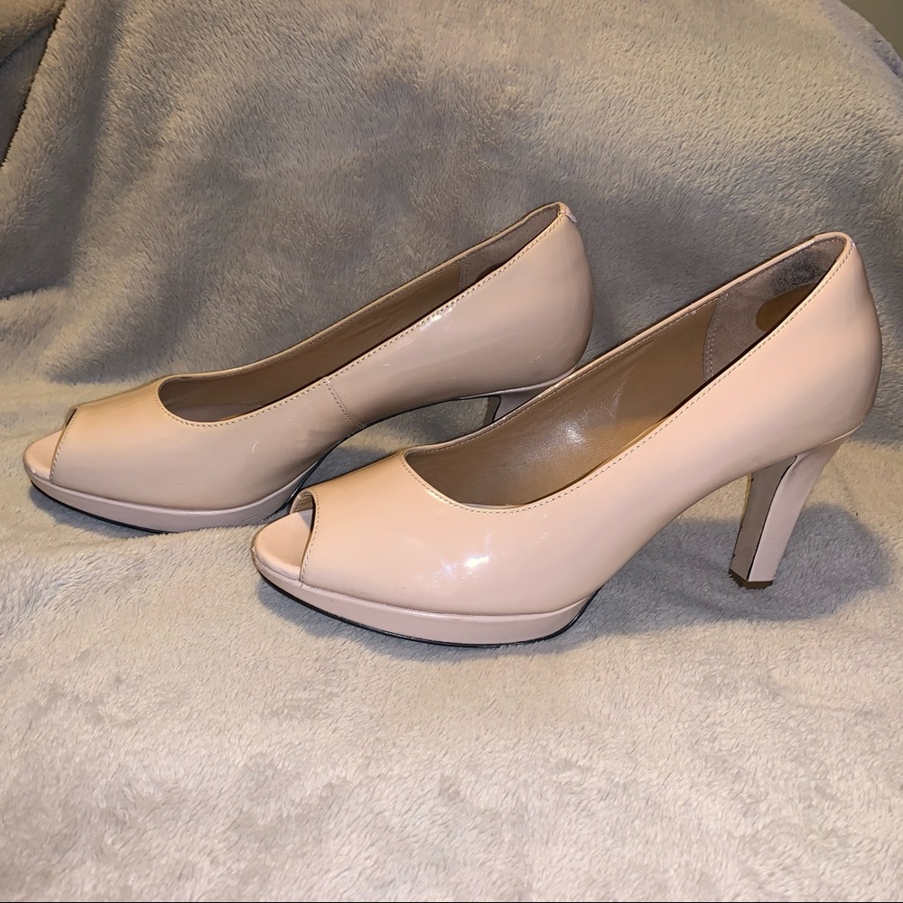 CLARKS Nude Peep Toe Pumps Size 9